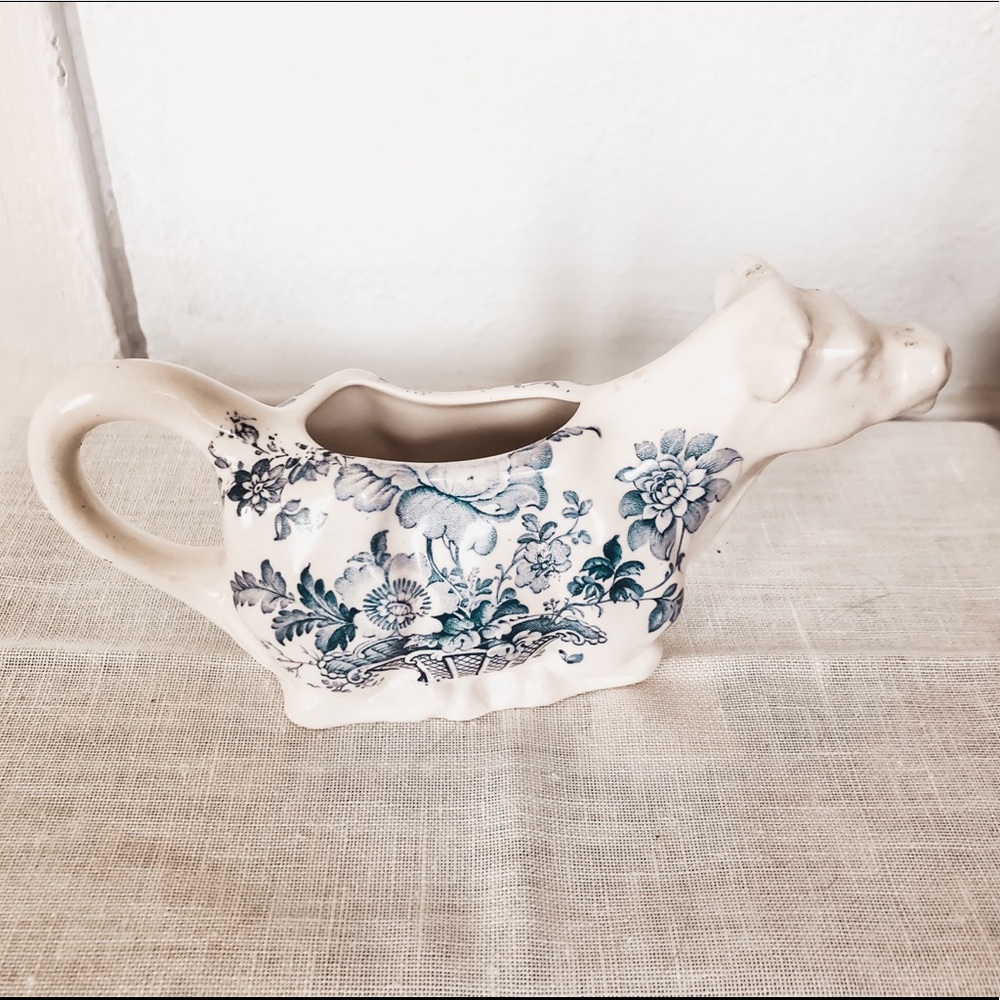 Vintage Ironstone Cow Creamer